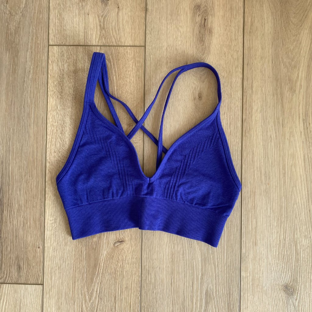 Lululemon Seamlessly Plunge Bra